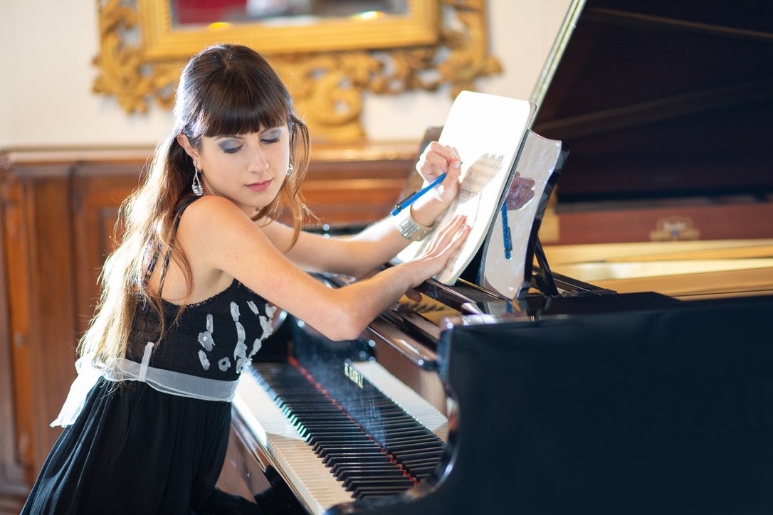 Elisa Rumici al pianoforte